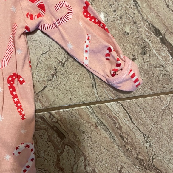 🎅3/$20 🎄Candy Cane Baby Footed Sleeper - Picture 4 of 4